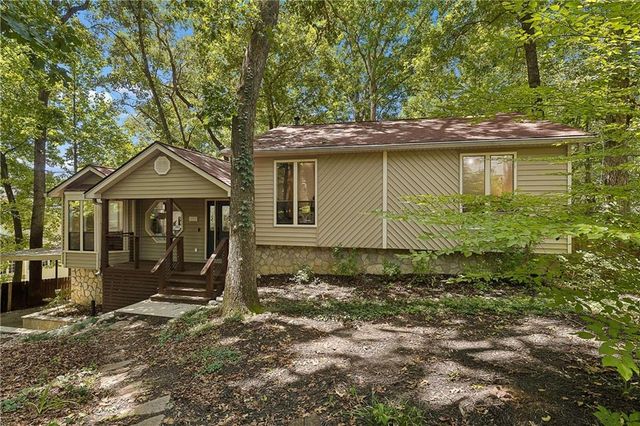 5090 River Valley Drive SE, Smyrna, GA 30082