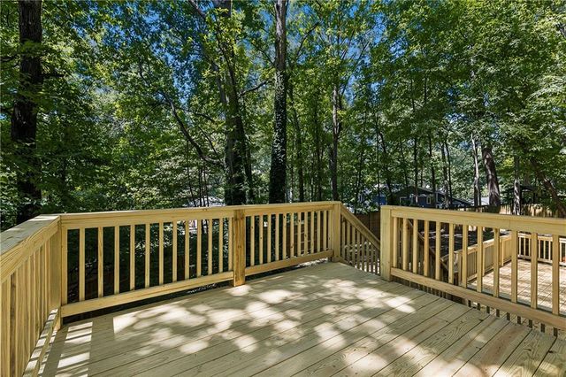 5090 River Valley Drive SE, Smyrna, GA 30082
