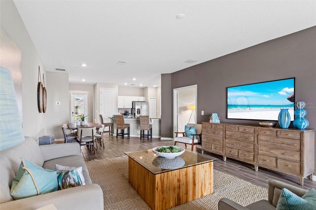 5601 NINA WAY, St Cloud, FL 34771