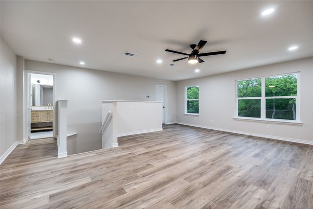 2400 Timbercreek Drive, Plano, TX 75075