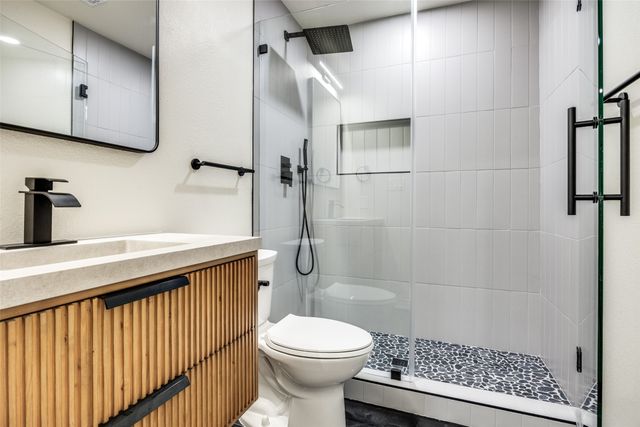 2400 Timbercreek Drive, Plano, TX 75075