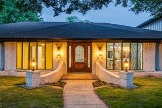 2400 Timbercreek Drive, Plano, TX 75075