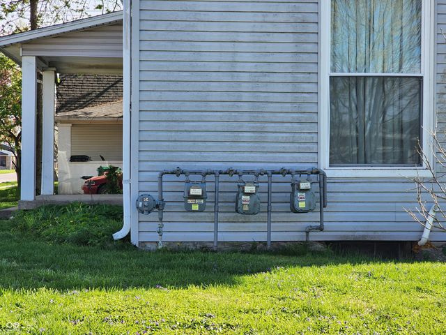 216 S Marion Street, Martinsville, IN 46151
