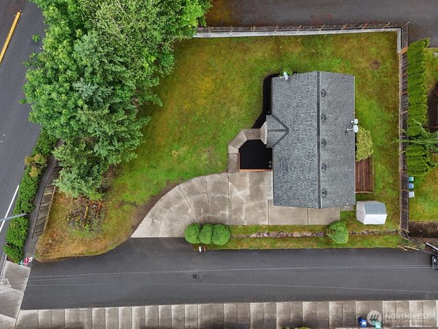 13804 Redmond Way, Redmond, WA 98052