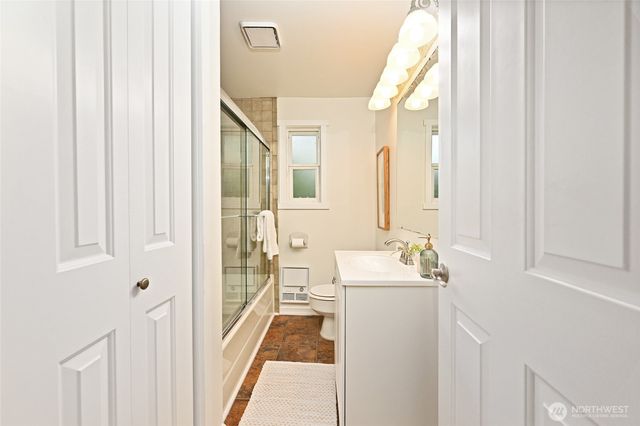 13804 Redmond Way, Redmond, WA 98052