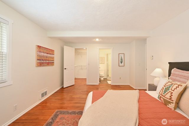 13804 Redmond Way, Redmond, WA 98052