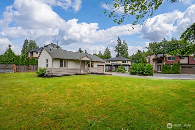13804 Redmond Way, Redmond, WA 98052