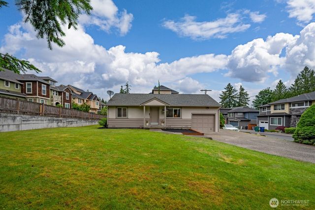 13804 Redmond Way, Redmond, WA 98052