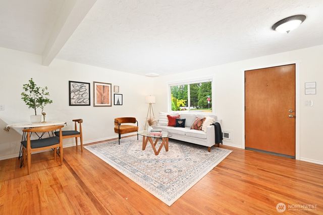13804 Redmond Way, Redmond, WA 98052