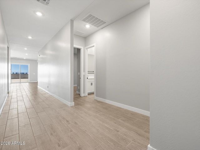 17665 W COLLEGE Drive, Goodyear, AZ 85395