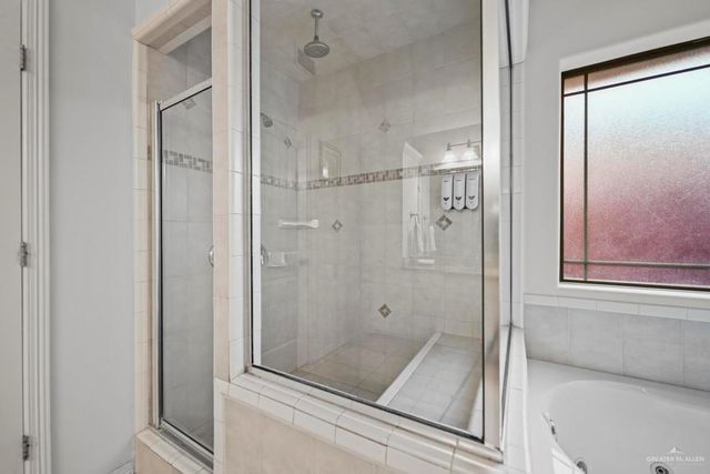 701 E Arapaho Avenue, Pharr, TX 78577