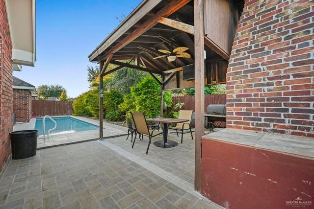 701 E Arapaho Avenue, Pharr, TX 78577