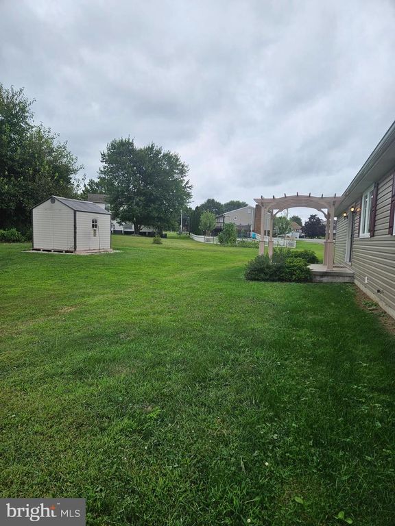 12 BUFORD DR, East Berlin, PA 17316