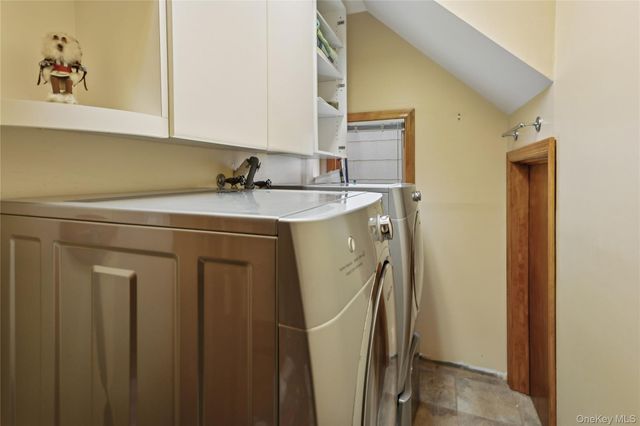 991 W Park Avenue, Long Beach, NY 11561