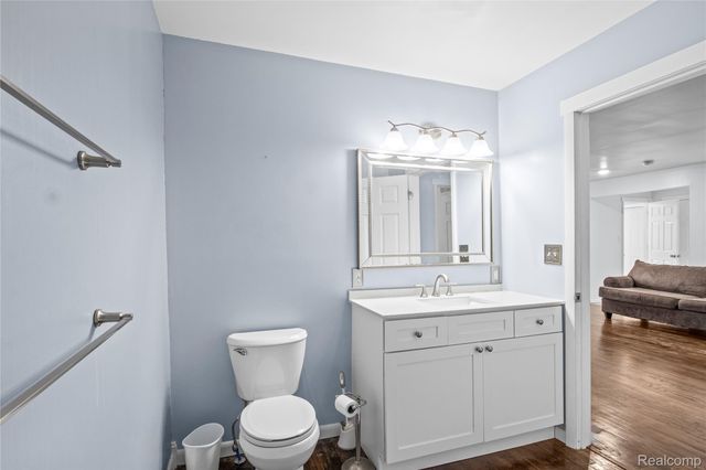 1145 Bayfield Street, Orion Charter Township, MI 48362