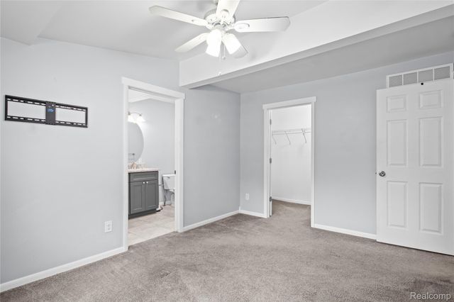 1145 Bayfield Street, Orion Charter Township, MI 48362