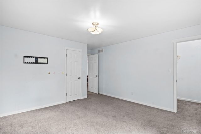 1145 Bayfield Street, Orion Charter Township, MI 48362