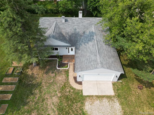 1145 Bayfield Street, Orion Charter Township, MI 48362