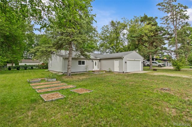 1145 Bayfield Street, Orion Charter Township, MI 48362