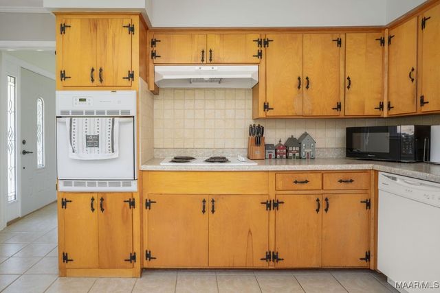 925 GREEN FOREST Drive, Montgomery, AL 36109