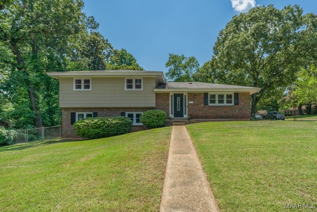 925 GREEN FOREST Drive, Montgomery, AL 36109