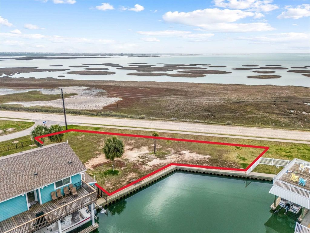 16714 Curlew Road, Jamaica Beach, TX 77554