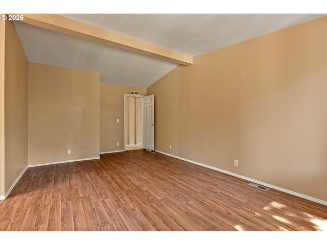 395 SEAGROVE Loop, Lincoln City, OR 97367
