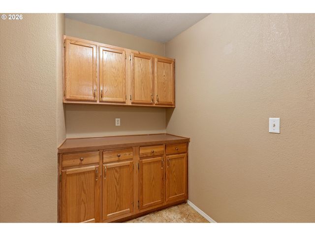 395 SEAGROVE Loop, Lincoln City, OR 97367