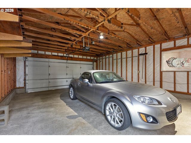 395 SEAGROVE Loop, Lincoln City, OR 97367