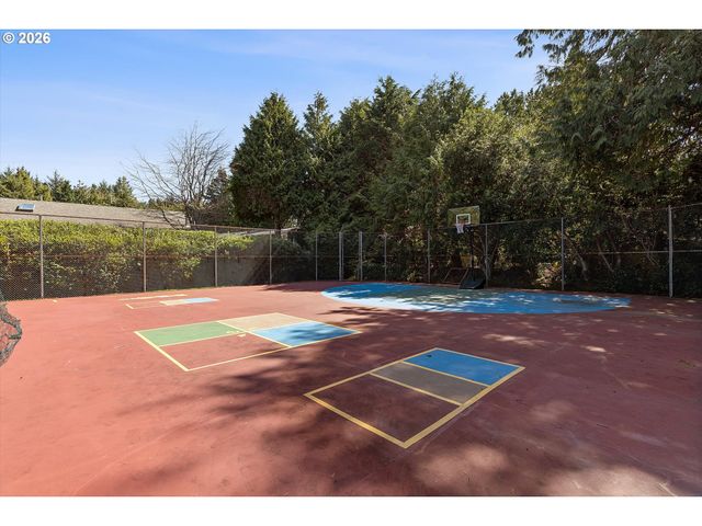 395 SEAGROVE Loop, Lincoln City, OR 97367