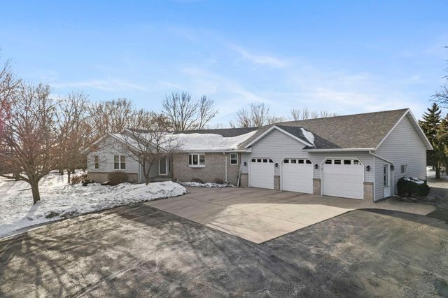 20713 Highway 15 N, Hutchinson, MN 55350