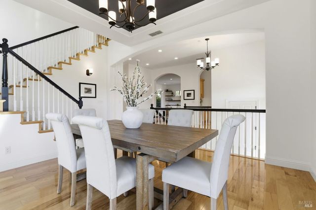 35 Pearl Ct, Novato, CA 94947