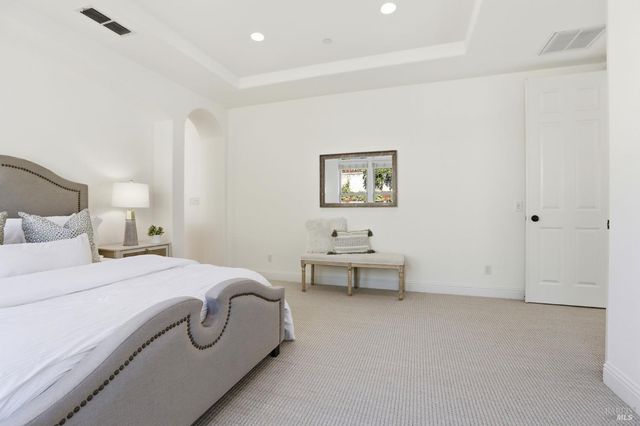 35 Pearl Ct, Novato, CA 94947