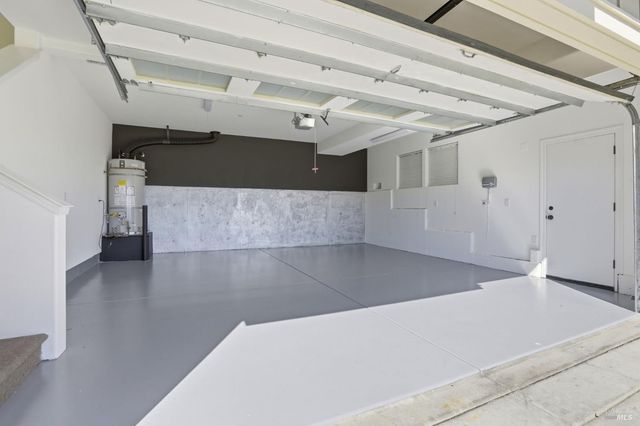 35 Pearl Ct, Novato, CA 94947