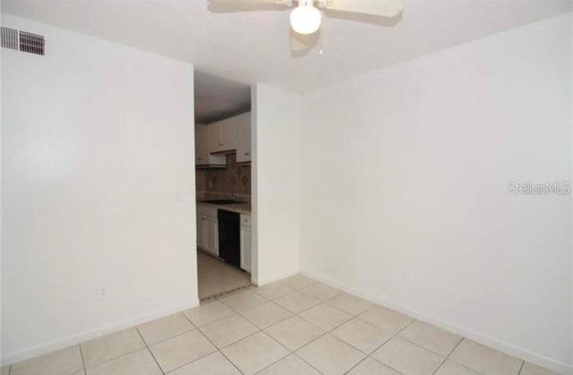 2332 HUNTINGTON GREEN COURT 7, Orlando, FL 32839