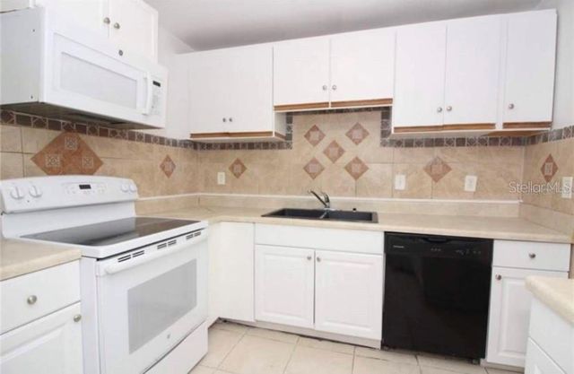 2332 HUNTINGTON GREEN COURT 7, Orlando, FL 32839
