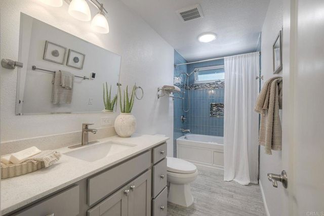 7593 Dehesa Court, Carlsbad, CA 92009