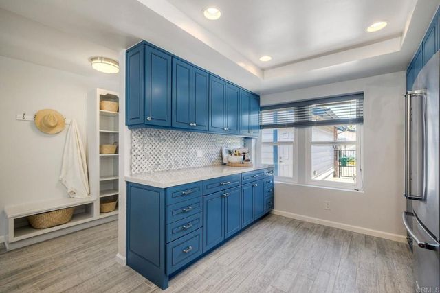 7593 Dehesa Court, Carlsbad, CA 92009