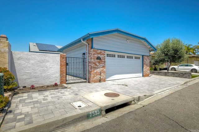 7593 Dehesa Court, Carlsbad, CA 92009