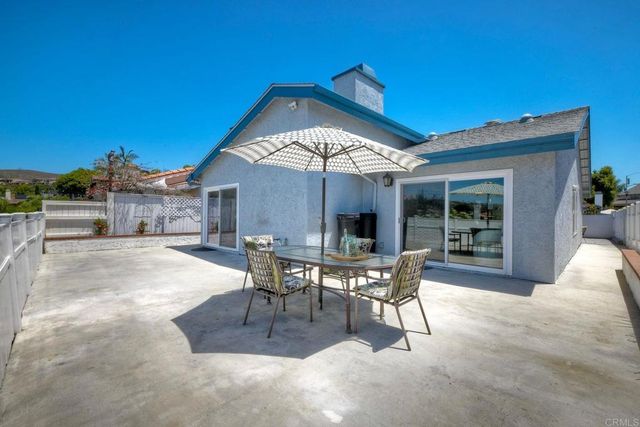7593 Dehesa Court, Carlsbad, CA 92009