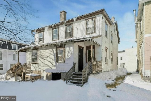 702-704 E CHESTNUT ST, Coatesville, PA 19320