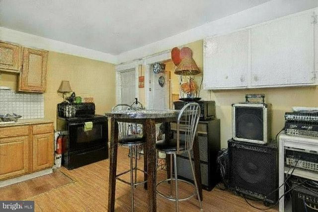 702-704 E CHESTNUT ST, Coatesville, PA 19320