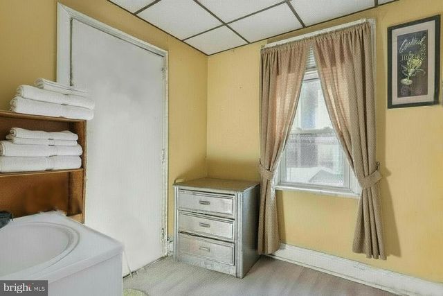 702-704 E CHESTNUT ST, Coatesville, PA 19320