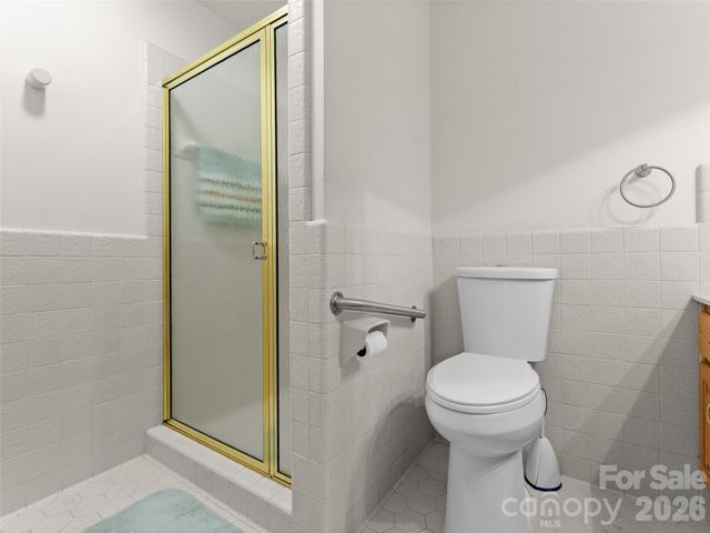 205 Deerpath Lane, Hendersonville, NC 28739