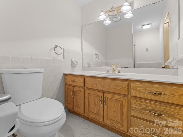 205 Deerpath Lane, Hendersonville, NC 28739