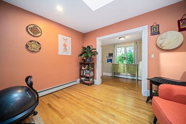 10 Trayer Rd, Canton, MA 02021