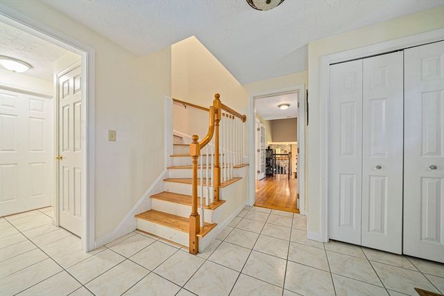 10 Trayer Rd, Canton, MA 02021