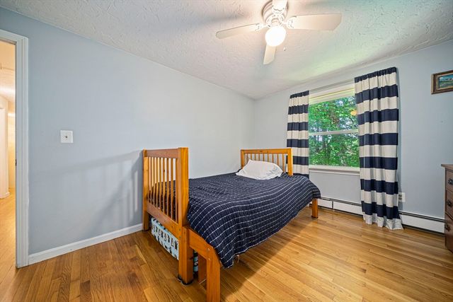 10 Trayer Rd, Canton, MA 02021