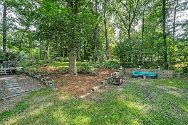 10 Trayer Rd, Canton, MA 02021