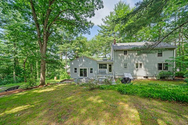 10 Trayer Rd, Canton, MA 02021